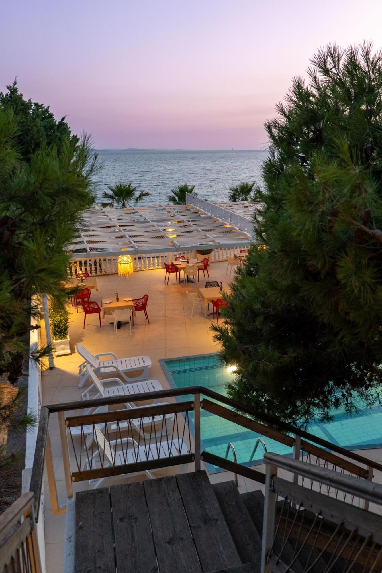 Hotel Sejko ซารานเดอ ภายนอก รูปภาพ